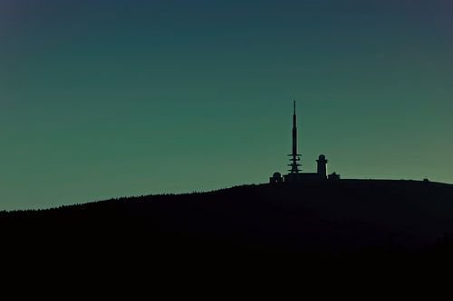 Uitzicht op de top van de Brocken in het Harz Nationaal Park