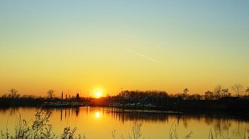 Zonsopgang Loonsewaard