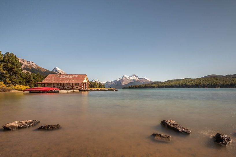 Malige lake Canada by Ben Bokeh