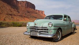 Vintage Chrysler vert