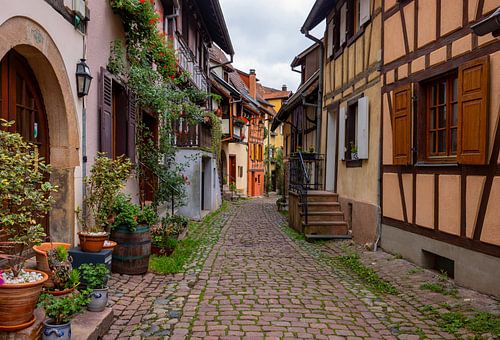 Straatbeeld van Eguisheim, Elzas, Frankrijk