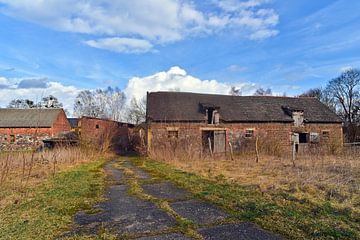 Verlaten boerderij in Wölsickendorf in het oosten van Duitsland