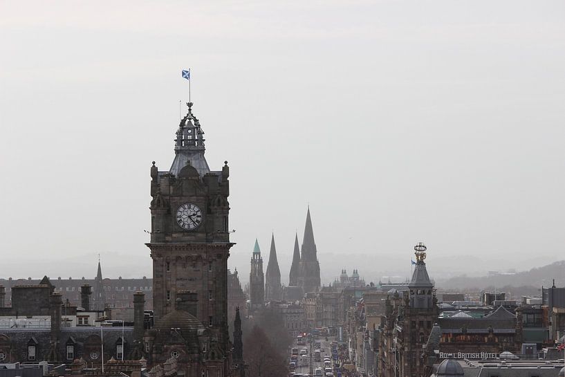Edinburgh by Hello Pompoyo