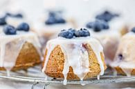 Teacakes met blauwe bessen & amandelen par Nina van der Kleij Aperçu