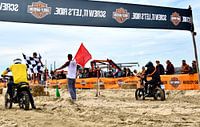 Bikes and Boards in Zandvoort van Jan Radstake thumbnail