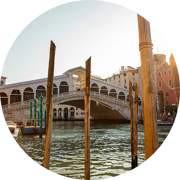 Rialtobrug (Venetië) bij zonsopgang