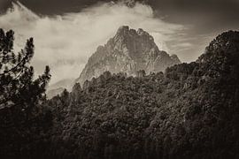Mountain peak in Corsica by Henny Boogert