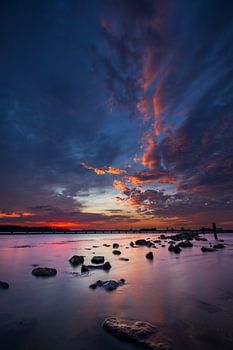 Magical play of colours above the water