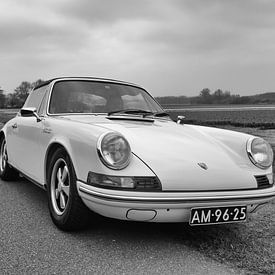 Porsche 911 Targa sur tiny brok