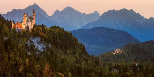 Autumn panorama at Neuschwanstein Castle