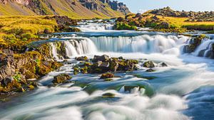 Chutes d'eau de Fossalar près de Kirkjubaejarklaustur, Islande