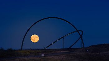 Horizontobservatorium mit Mond