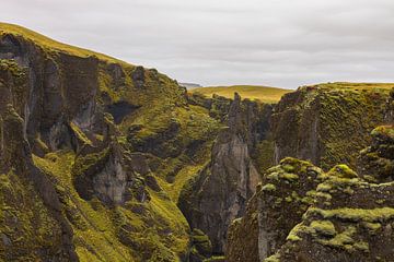 Mögáfoss - Fjarðarárgljúfur (IJsand) von Marcel Kerdijk