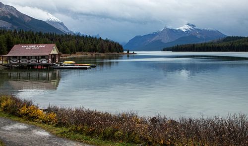 Maligne Lake in Jasper National Park, Alberta, Canada.