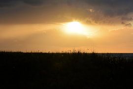 Sonnenuntergang am Strand von Kühlungsborn von Heiko Kueverling