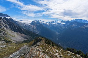 Avalanche Crest Trail by Robinotof