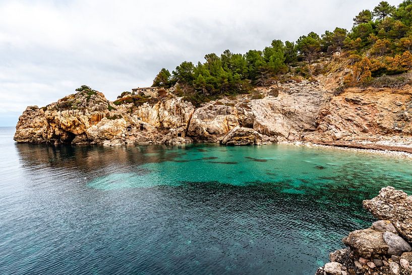 Verborgenes Juwel: Cala Deià, Mallorca von Joke Van Eeghem