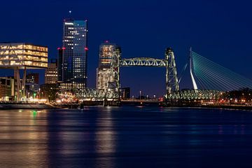 Rotterdam at Night by Vivo Fotografie