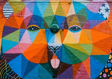 Graffiti géométrique représentant un lion