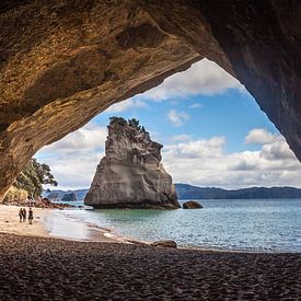 Cathedral Cove at low tide by Paul de Roos