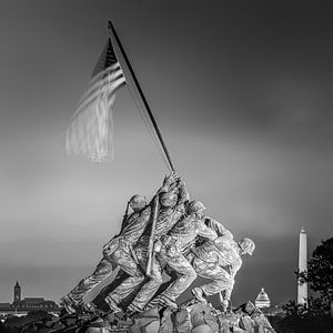 Mémorial d'Iwo Jima en noir et blanc