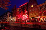 Red Light District in Amsterdam Nederland bij nacht van Eye on You thumbnail