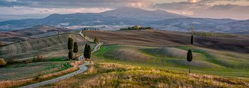 The Gladiator Road, Toscane Panorama van Teun Ruijters