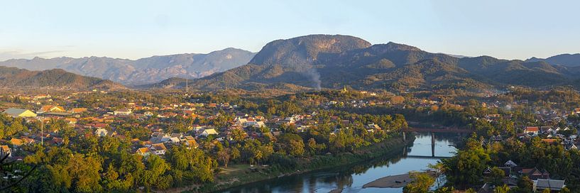 Panorama over Luang Prabang van Walter G. Allgöwer
