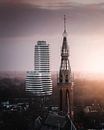 Stadt der Kontraste (DUO-Gebäude, Kathedrale Saint-Joseph, Groningen) von Harmen van der Vaart Miniaturansicht