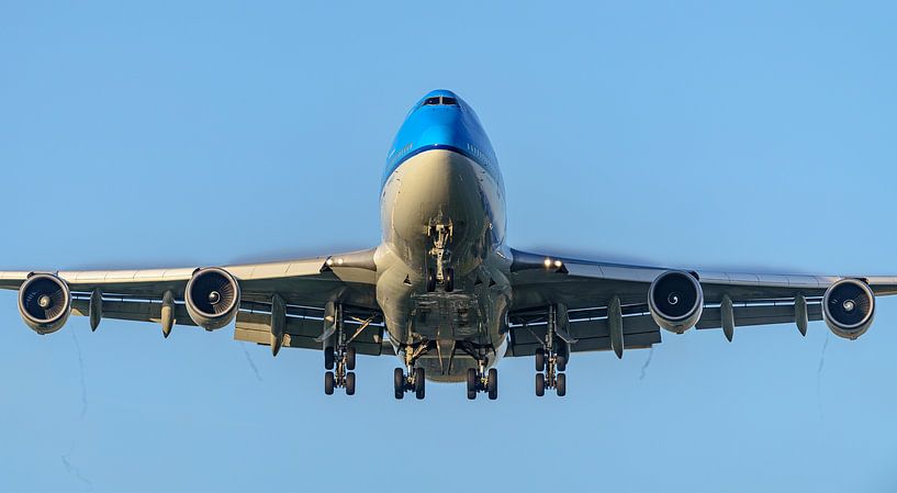Landung KLM Boeing 747-400 "City of Bangkok". von Jaap van den Berg