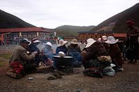 Tibetanen rondom een vuur I