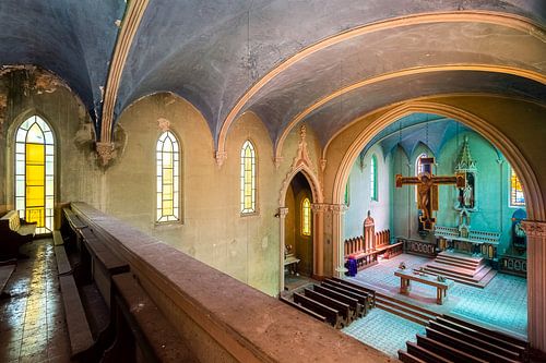 Chapelle bleue abandonnée.