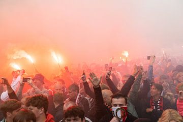 Feyenoord kampioen fakkels huldiging Coolsingel