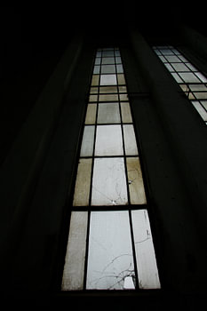 Een verlaten fabriek 