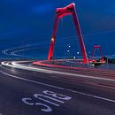 De willemsbrug, Rotterdam tijdens blue hour van Rob Bout thumbnail
