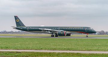 Nieuwe Royal Jordanian Embraer E195-E2. van Jaap van den Berg