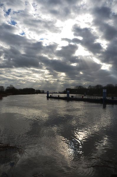 Light on the Scheldt by Kris Van den Bossche