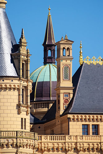 Schweriner Schloss oder Schweriner Burg, Details des Palastschlosses in der Architektur des romantis