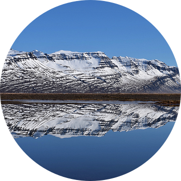 Reflecties van Elisa in Iceland