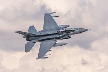 Lockheed Martin F-16D Fighting Falcon Turkse luchtmacht. van Jaap van den Berg