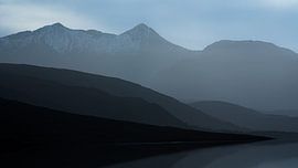 Graphic Scottish landscape by Jan Linskens