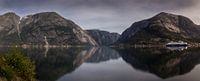 Cruising along the Eidfjorden