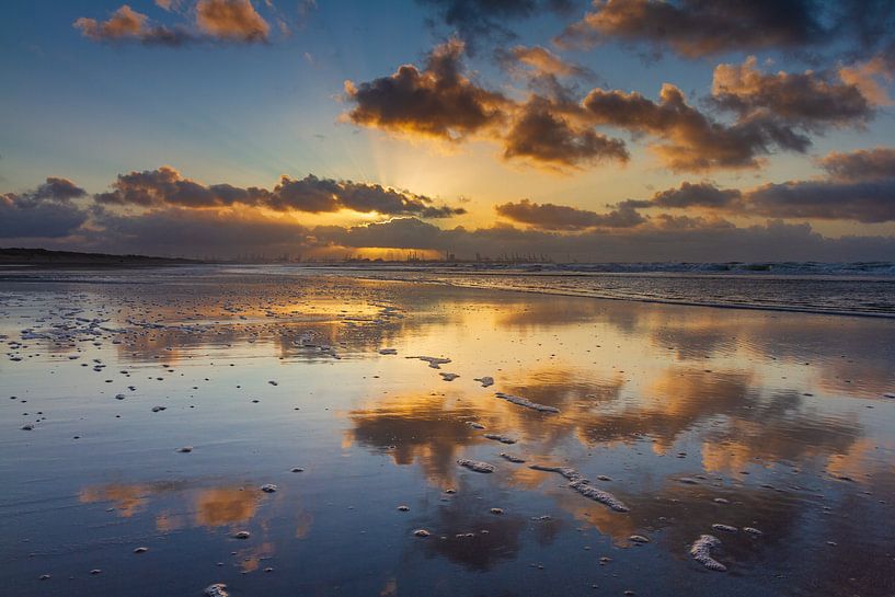 Sunset by the sea by Henri De Wit