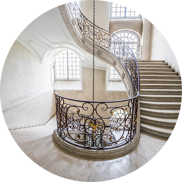 Trappenhuis in wit van BernArt Photography