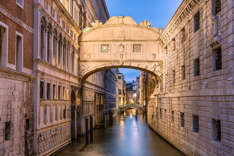 Pont des Soupirs Venise à l'heure bleue par Sander Groenendijk
