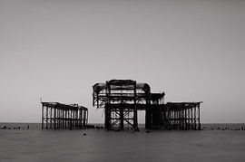 Wie ein einsamer Leviathan... von Hans Kool