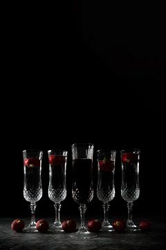 Still life with dark background and crystal glasses by Steven Dijkshoorn