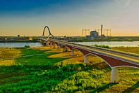 de oversteek ' Stadsbrug' Nijmegen