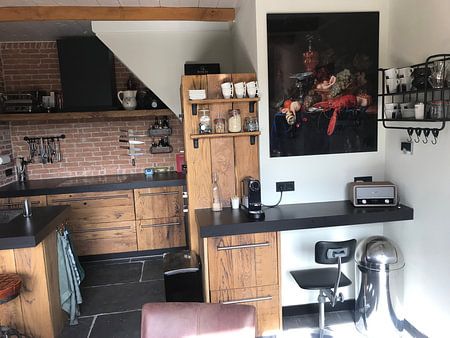 Stillleben mit einer goldenen Tasse – Pieter de Ring