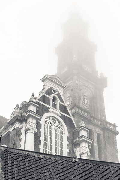 Westertoren Amsterdam dans la brume par Wesley Flaman